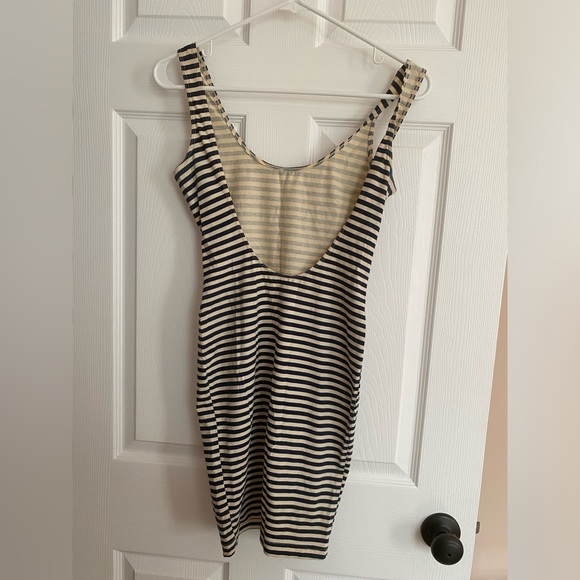 Like new American Apparel sleeveless navy striped mini dress - Picture 5 of 6